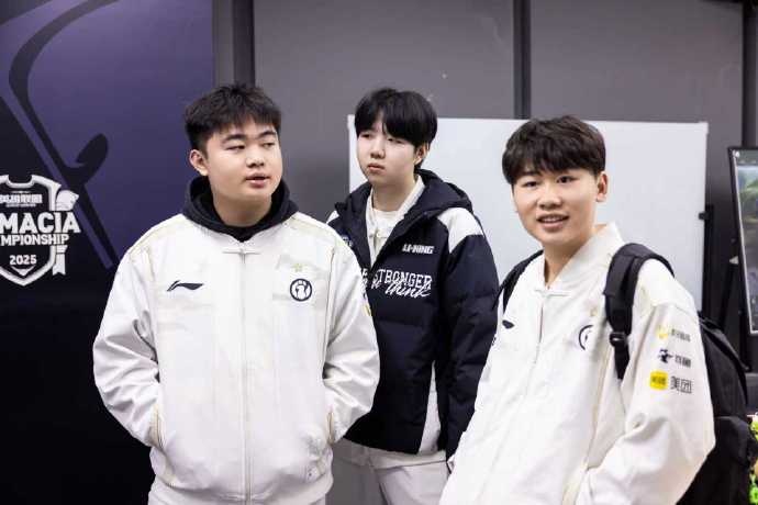 IG发布对阵LNG赛前返图：新年第一战，加油！